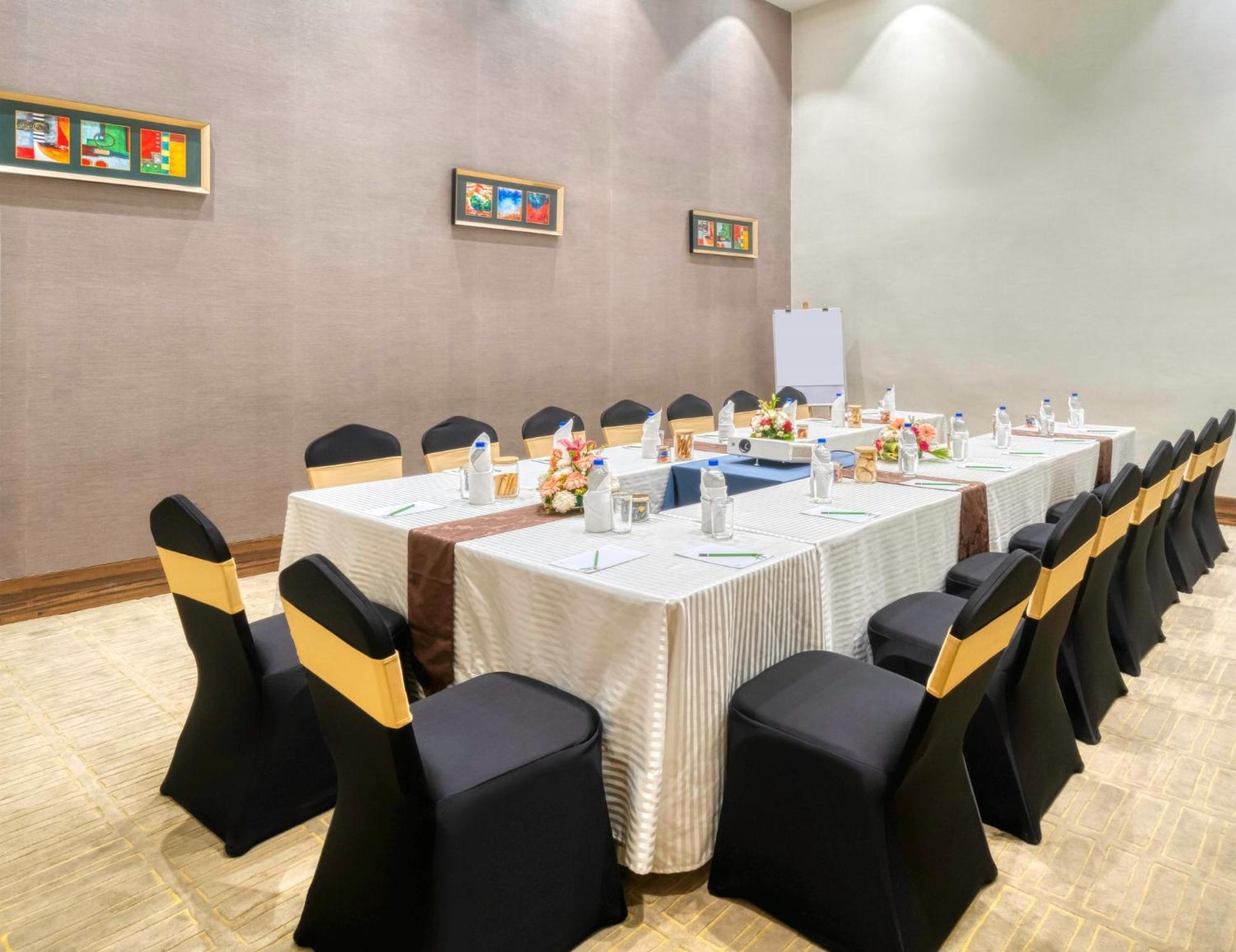 Holiday Inn Kolkata Airport By Ihg Eksteriør billede